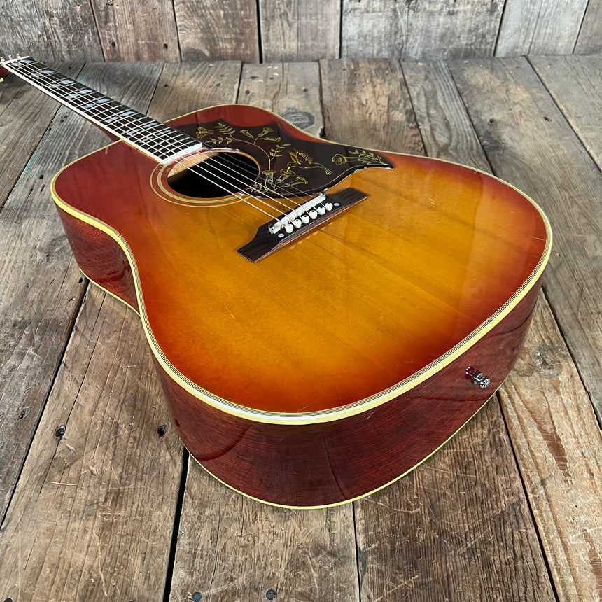 SOLD - Gibson Hummingbird 1964 Cherry Sunburst