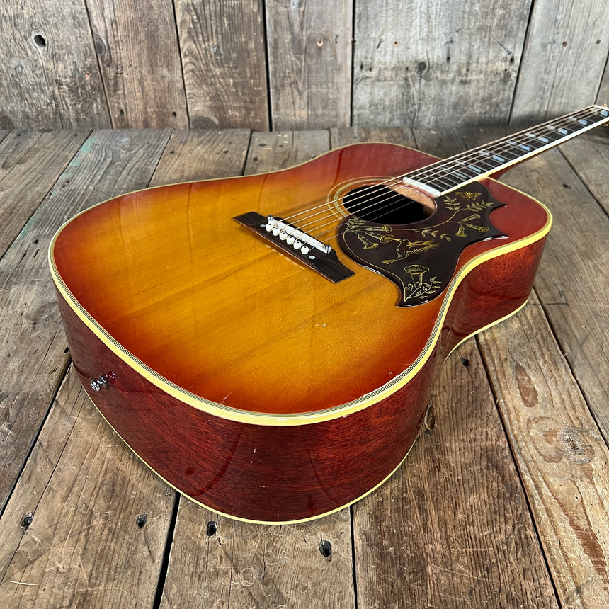 SOLD - Gibson Hummingbird 1964 Cherry Sunburst