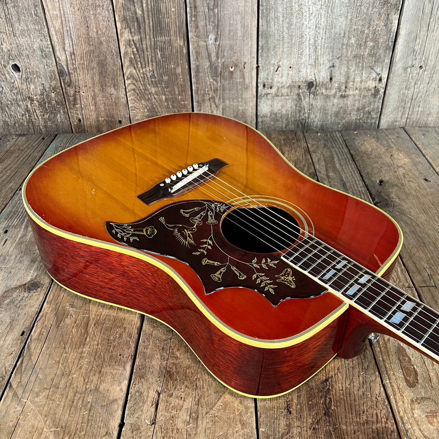 SOLD - Gibson Hummingbird 1964 Cherry Sunburst