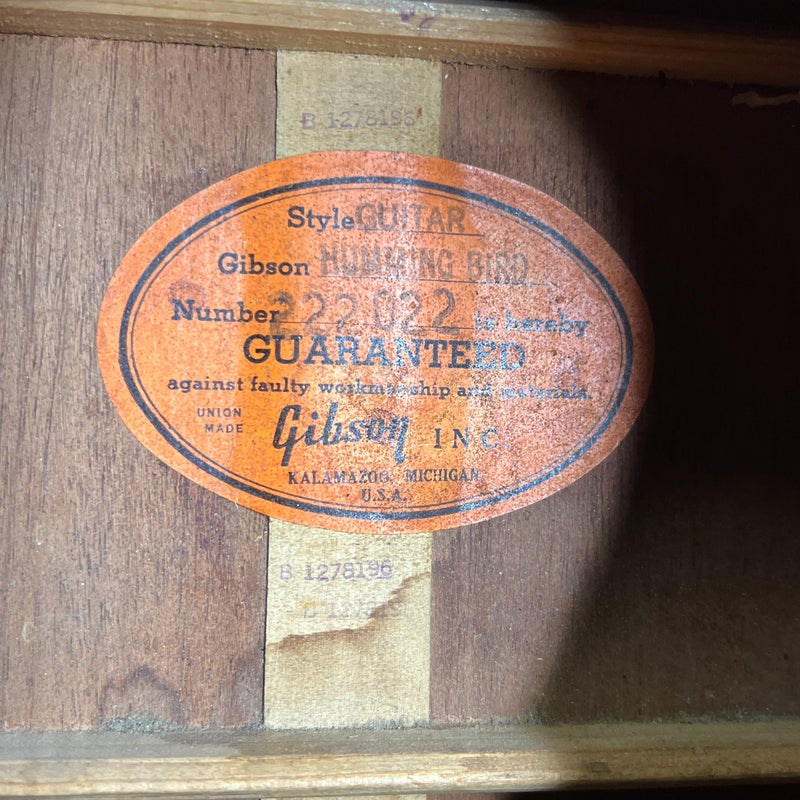 SOLD - Gibson Hummingbird 1964 Cherry Sunburst