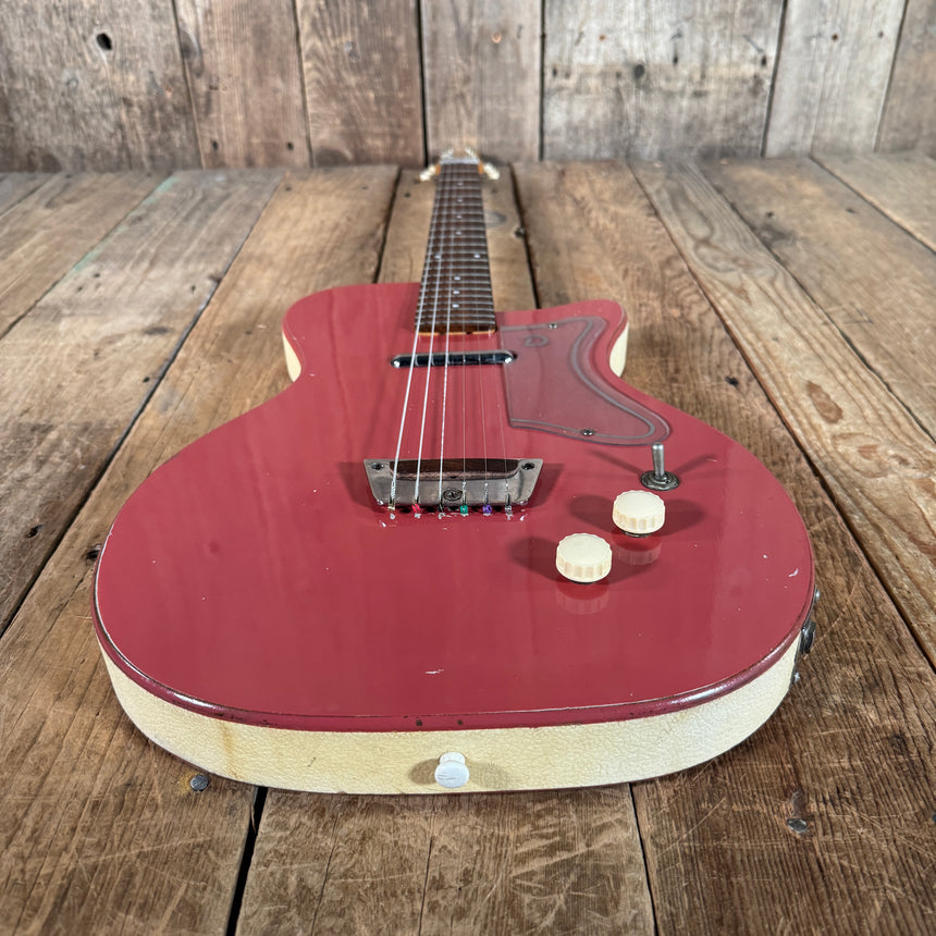 Danelectro U1 Coral Red 1957