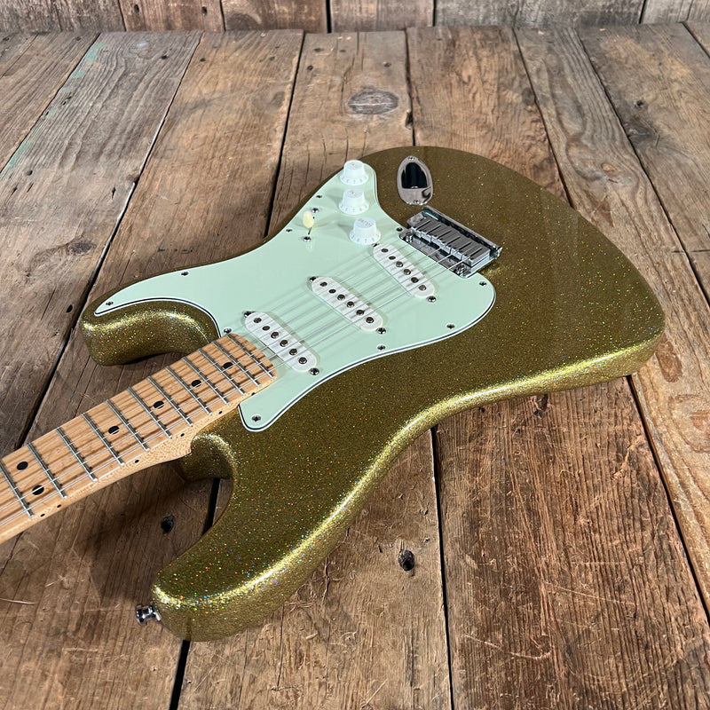 SOLD - Fender #24 of 29 Stratocaster Gold Sparkle 1993 Holoflake Guitar Center 29th Anniversary