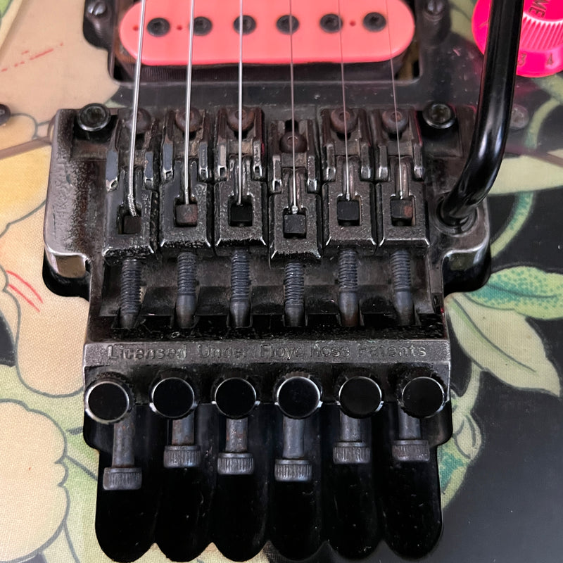 SOLD - Ibanez JEM 77 FP Steve Vai Signature 1988 Floral Pattern