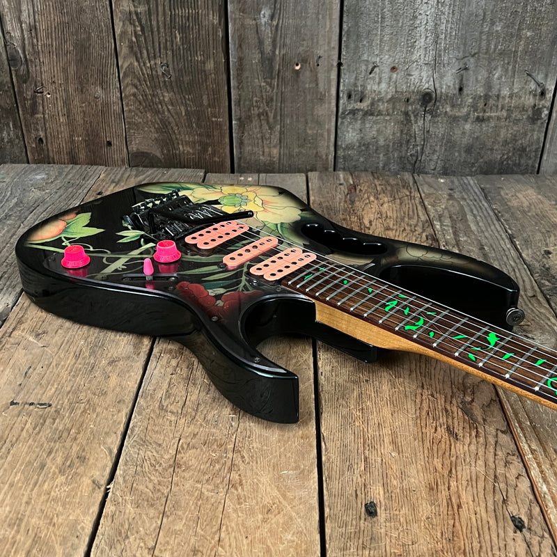 SOLD - Ibanez JEM 77 FP Steve Vai Signature 1988 Floral Pattern