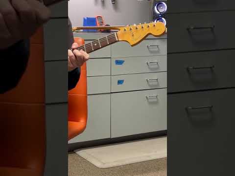 SOLD - Fender Stratocaster 1966 Sunburst