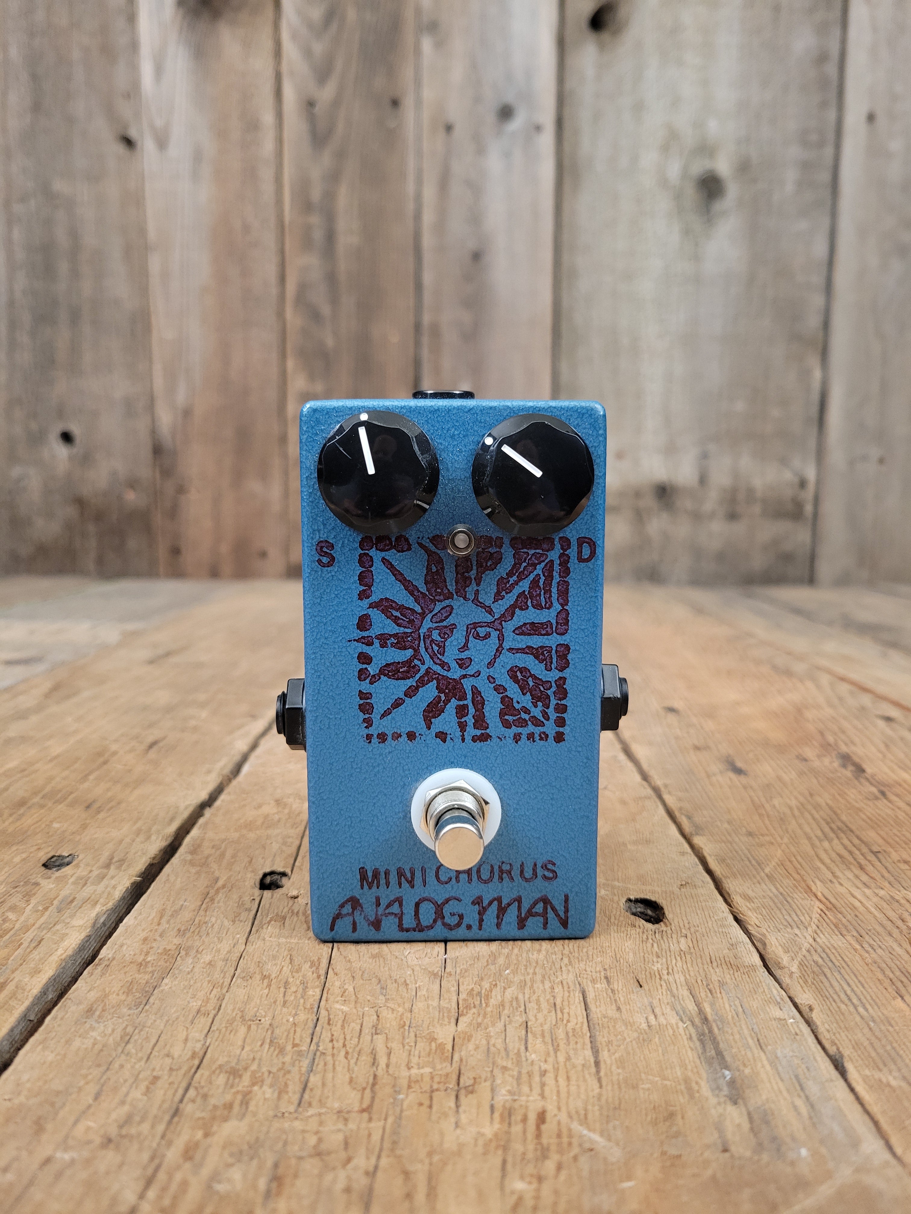 SOLD - Analogman Mini Chorus Guitar Effects Pedal – Mahar's SOLD - Analogman Mini Chorus Guitar Effects Pedal – Mahar's