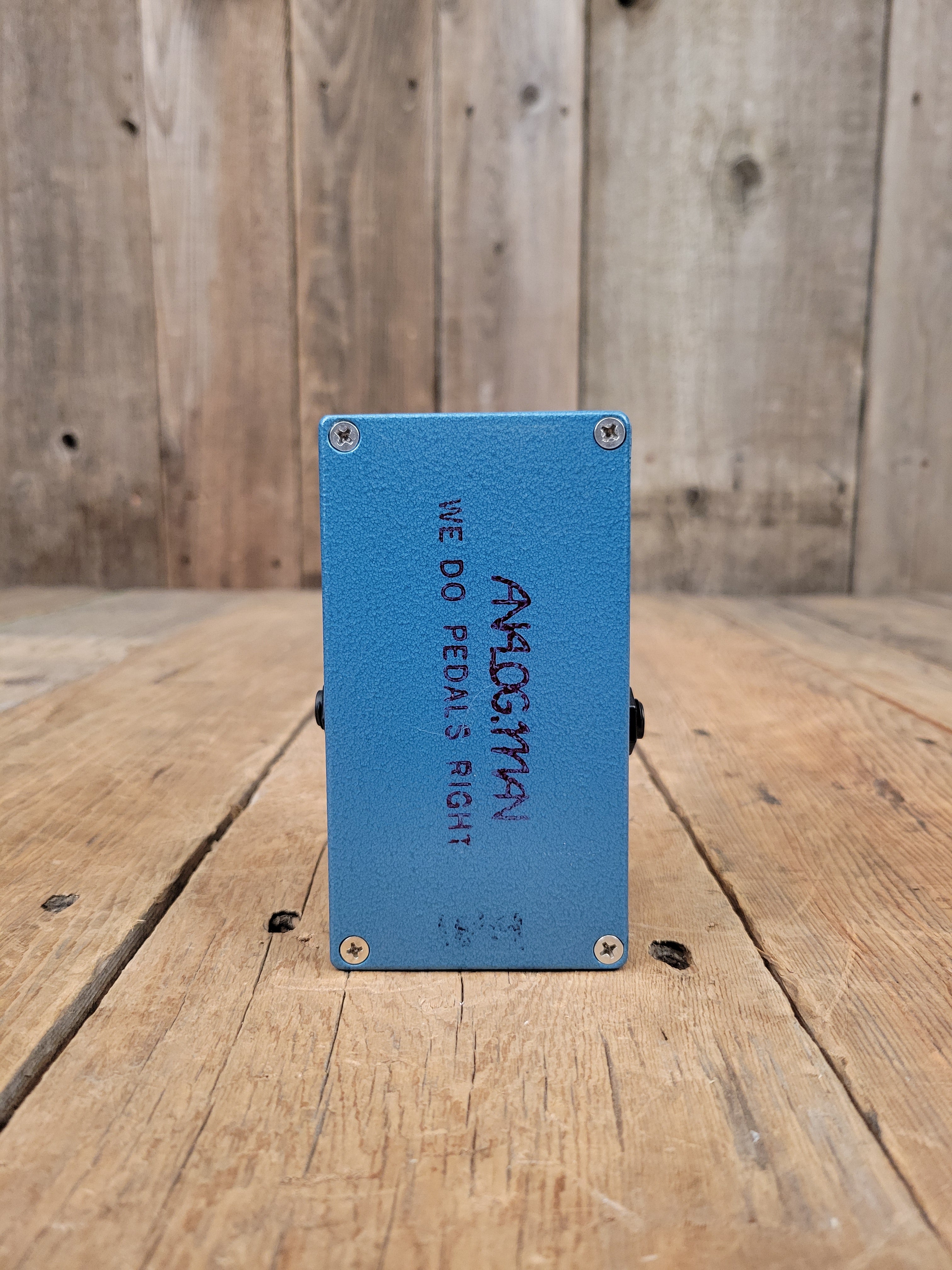 SOLD - Analogman Mini Chorus Guitar Effects Pedal – Mahar's SOLD - Analogman Mini Chorus Guitar Effects Pedal – Mahar's