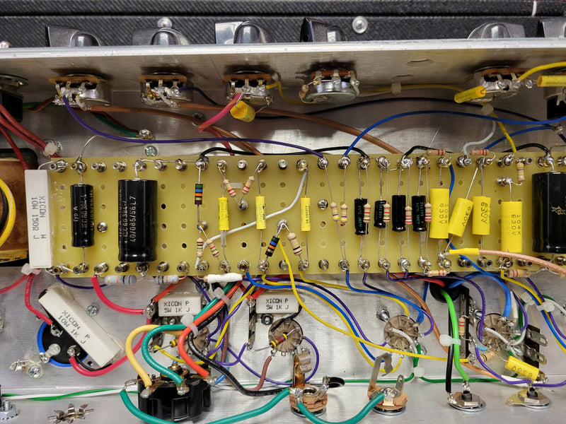 SOLD - Henry Amplification SRT+ Tube Amplifier Head with cabinet