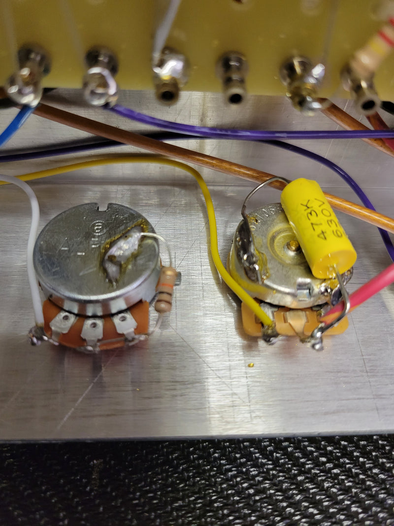 SOLD - Henry Amplification SRT+ Tube Amplifier Head with cabinet