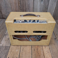 SOLD - Fender Vibrolux 1961 Tweed 5F11