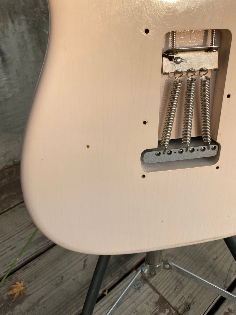 SOLD - Fender Stratocaster 1961 Journeyman Relic Shell Pink 2019