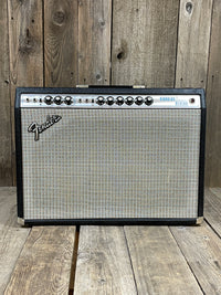 SOLD - Fender Vibrolux Reverb Amplifier 1977