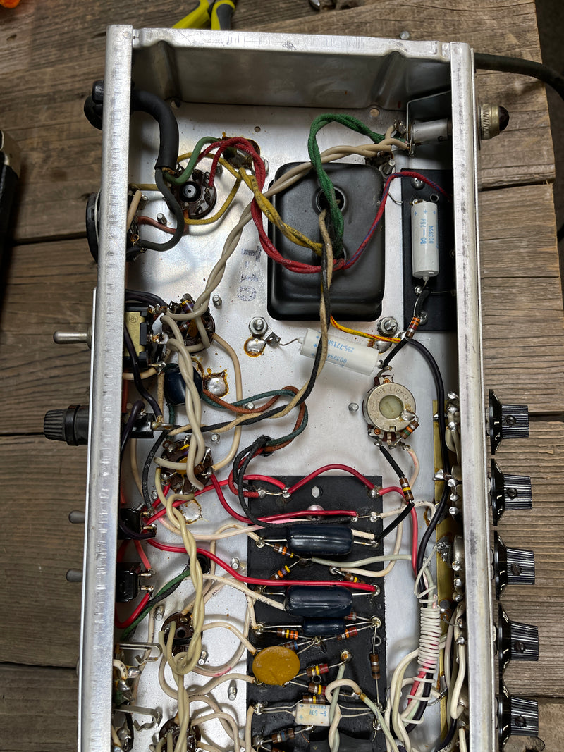 SOLD - Fender Vibrolux Reverb Amplifier 1977