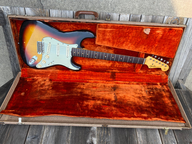 SOLD - Fender Stratocaster 1963 -