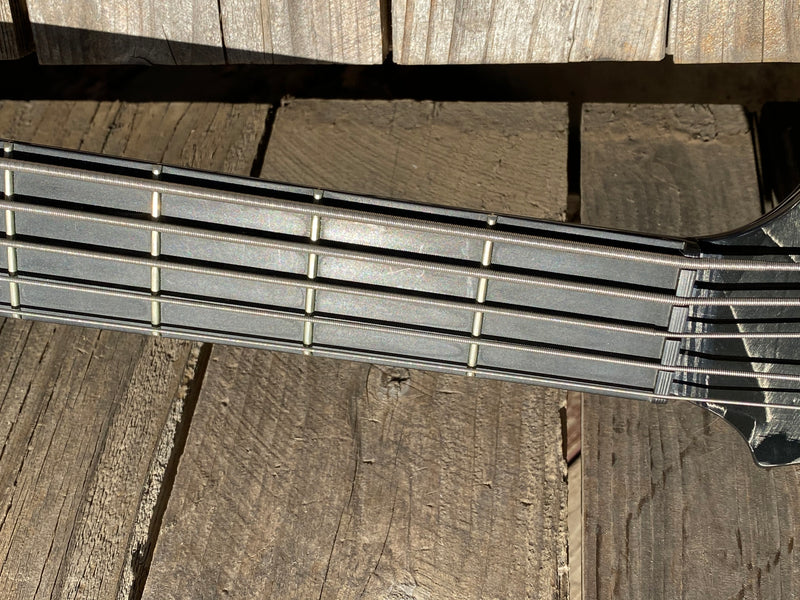 SOLD - Modulus Q5 Bass 2007