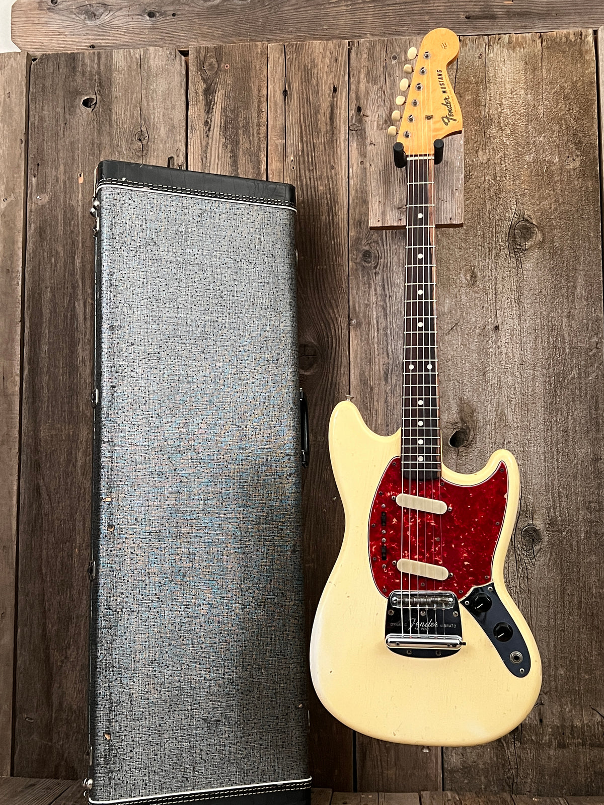 SOLD - Fender Mustang Olympic White 1965 A neck with unique fretboard