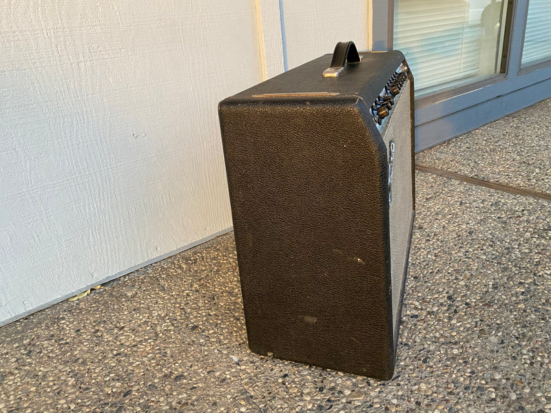 SOLD - Fender Deluxe Reverb AB763 Export Model