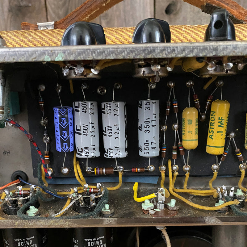 SOLD - Fender Tweed Vibrolux 5F11 - 1958