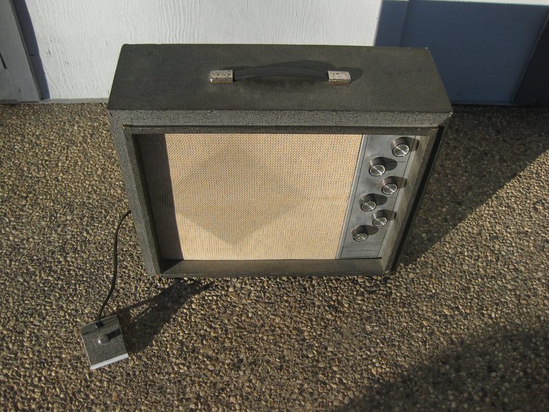 SOLD - Silvertone 1482 Guitar Amp 1960s
