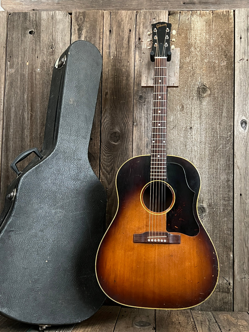 SOLD - Gibson J-45 1955