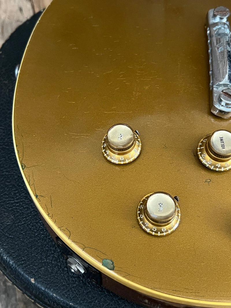 SOLD - Gibson Les Paul Deluxe Goldtop 1969 One Piece Body