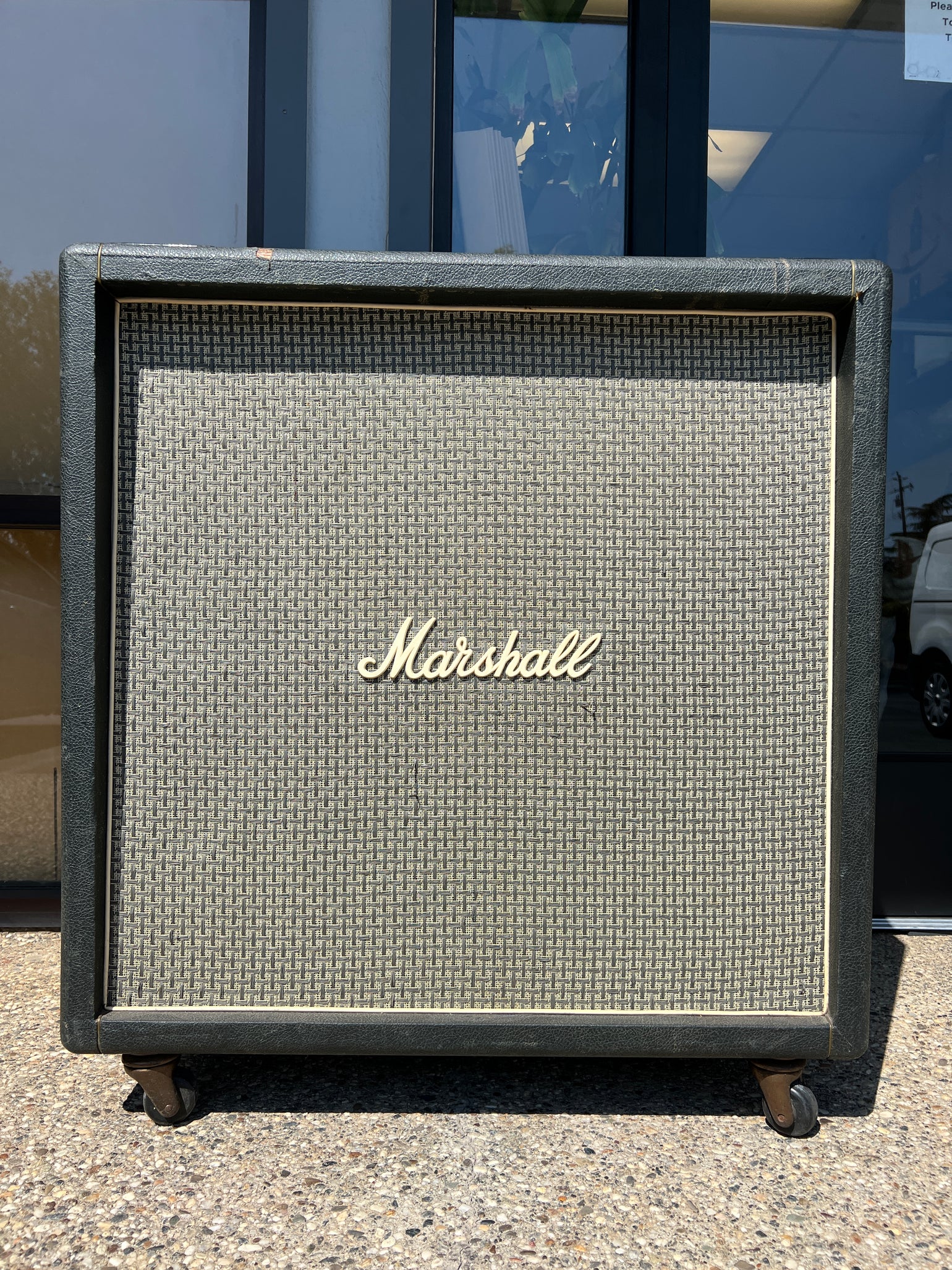 Marshall 1960b 4x12 Cab 1972 – Mahar's Vintage Guitars