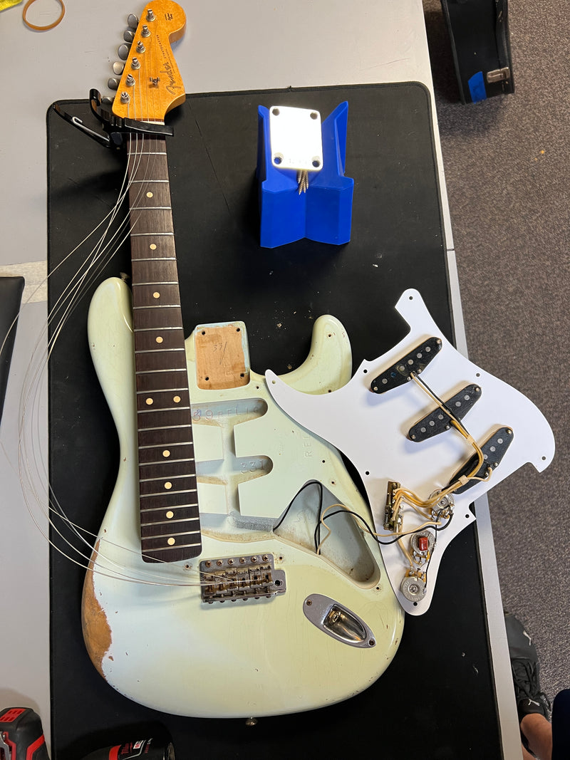 SOLD - Fender Stratocaster Master Design '59 Relic 2005 John English