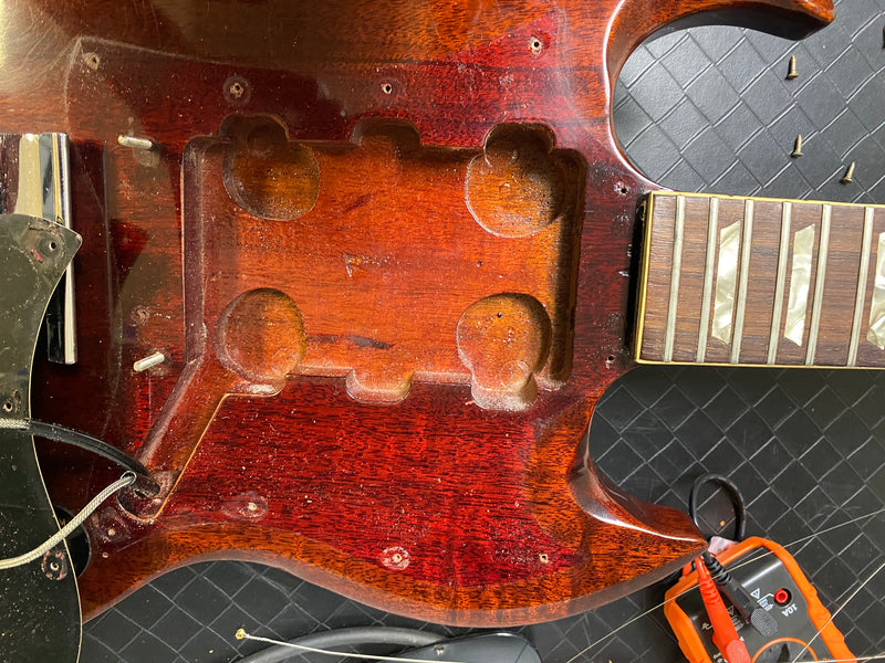 SOLD - Gibson SG Standard 1970 Small Volute
