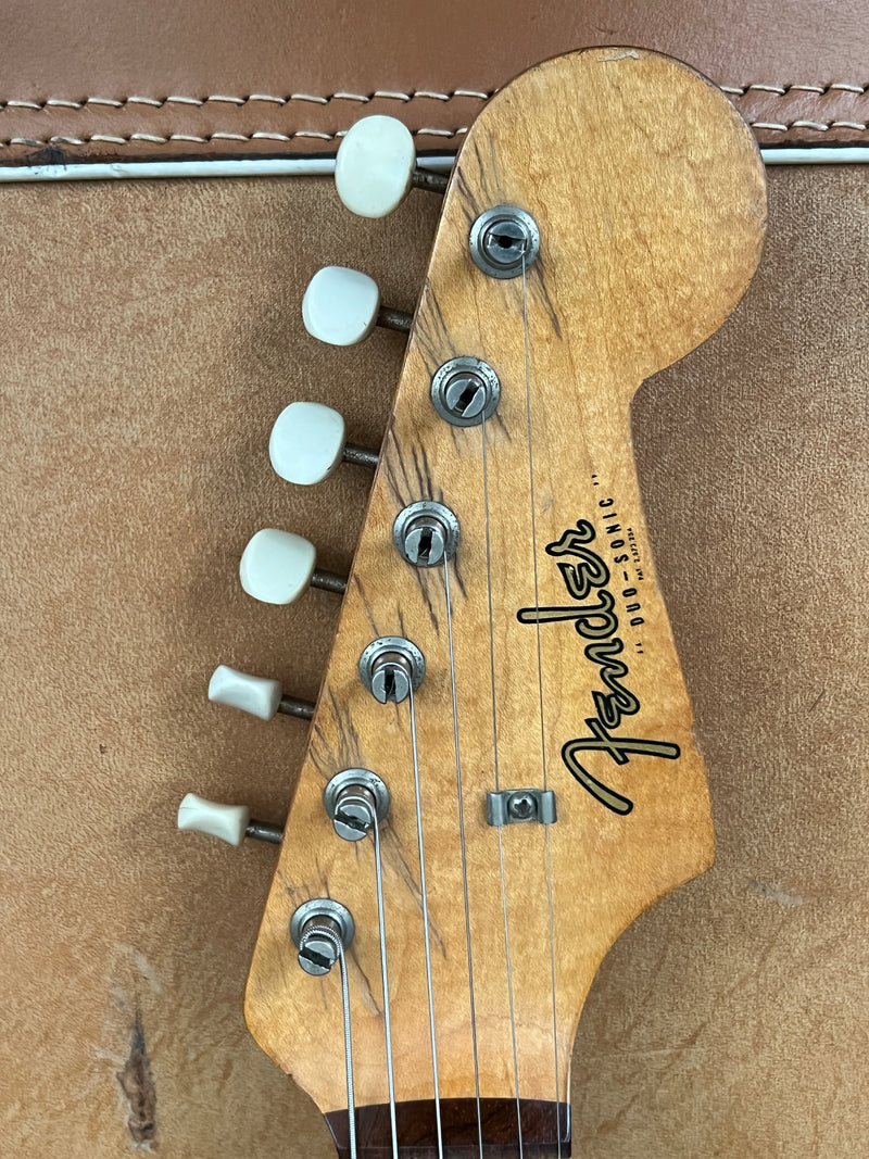 SOLD - Fender Duo-Sonic 1961 Maroon burst