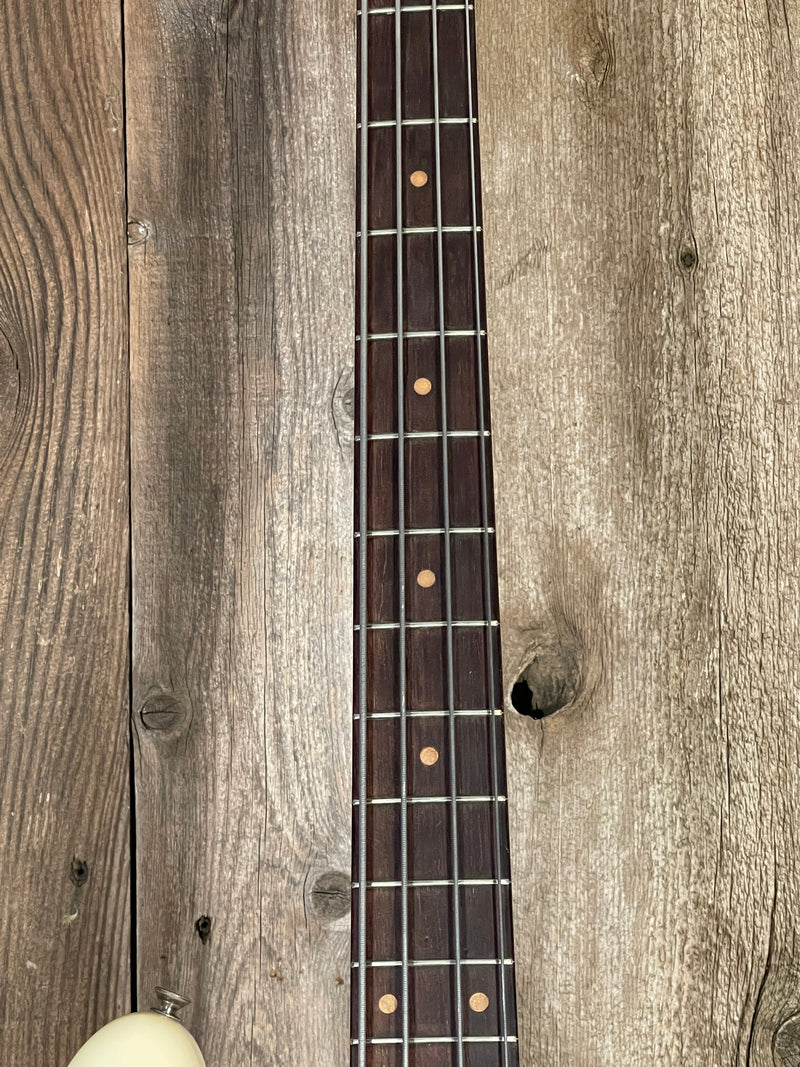 SOLD - Fender P bass 1963 Pro Refin