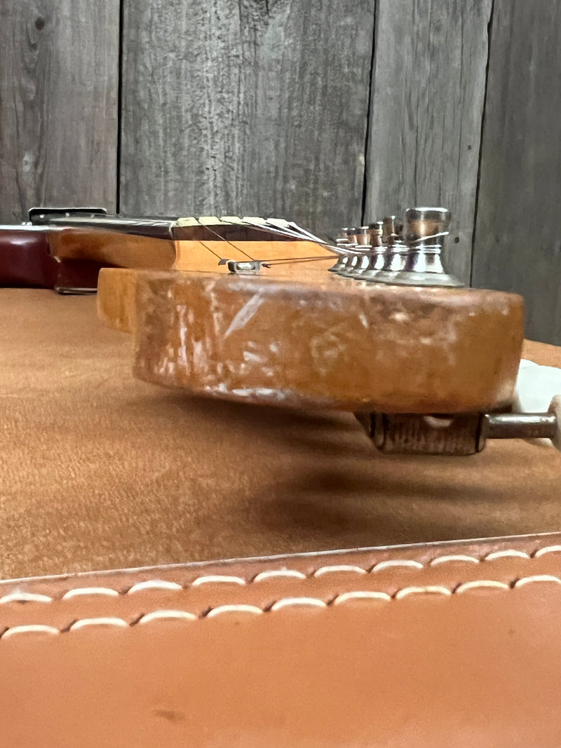 SOLD - Fender Duo-Sonic 1961 Maroon burst