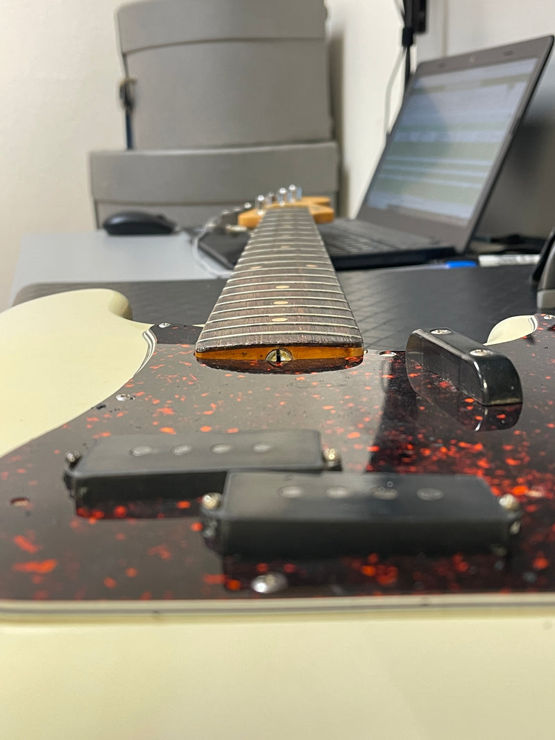 SOLD - Fender P bass 1963 Pro Refin