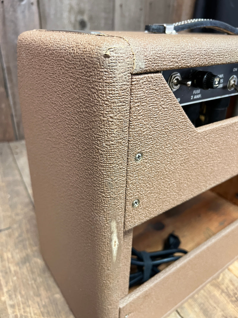 SOLD - Fender Princeton 6G2 1962 Brown Tolex