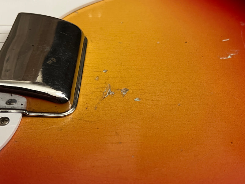 SOLD - Fender Duo-Sonic 1961 Maroon burst