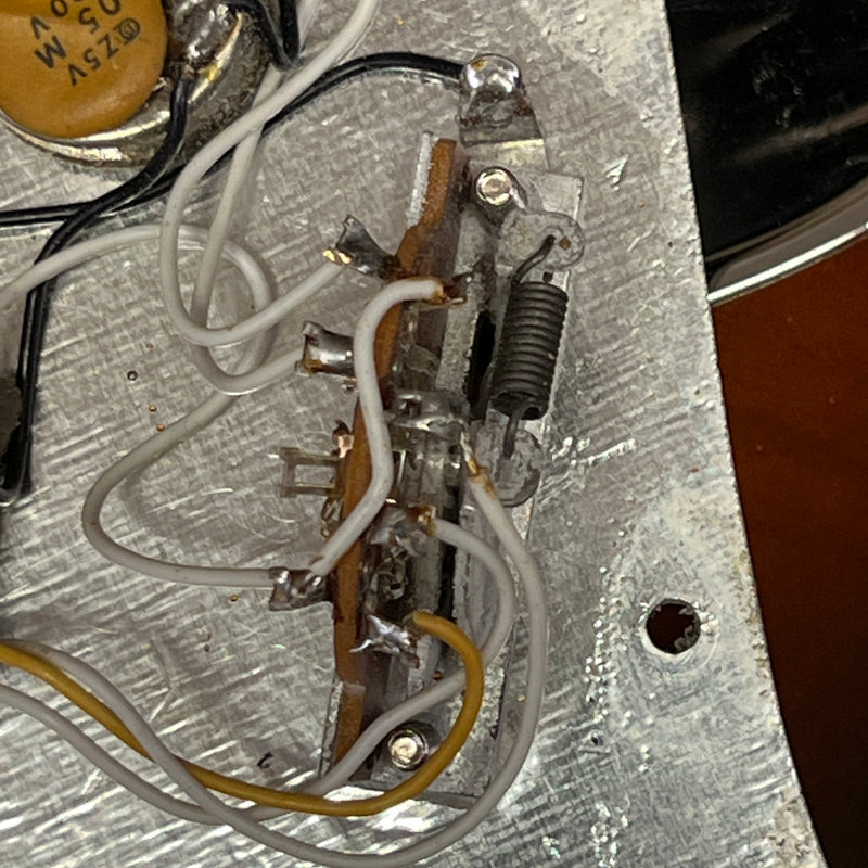 SOLD - Fender Stratocaster 1980 Sunburst